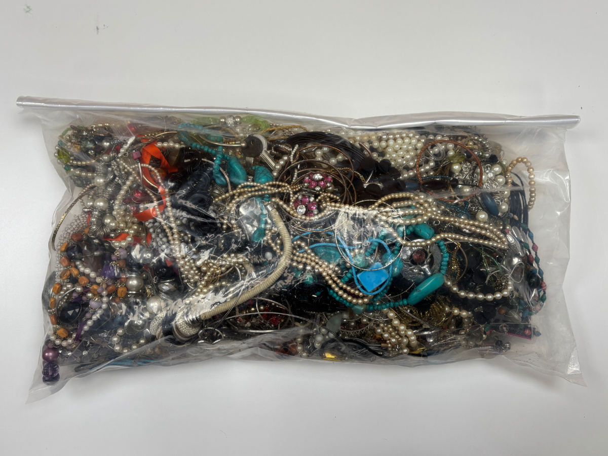 10kg Costume Jewellery 03.png